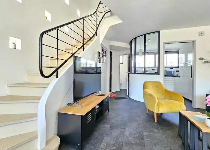 3star 1950s House, 3 Bedrooms, 6 People, Walk To Center