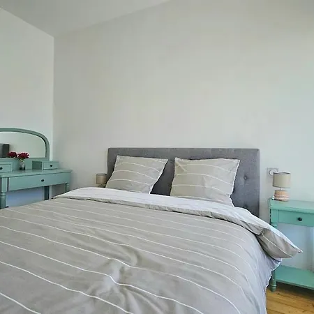 3star 1950s House, 3 Bedrooms, 6 People, Walk To Center * Royan