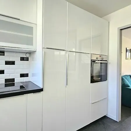 3star 1950s House, 3 Bedrooms, 6 People, Walk To Center Holiday home