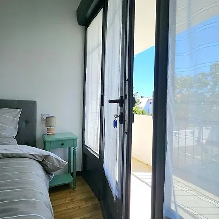 Holiday home 3star 1950s House, 3 Bedrooms, 6 People, Walk To Center *