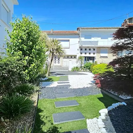 3star 1950s House, 3 Bedrooms, 6 People, Walk To Center Ferienhaus Royan