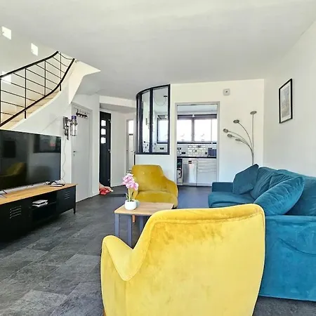 3star 1950s House, 3 Bedrooms, 6 People, Walk To Center *