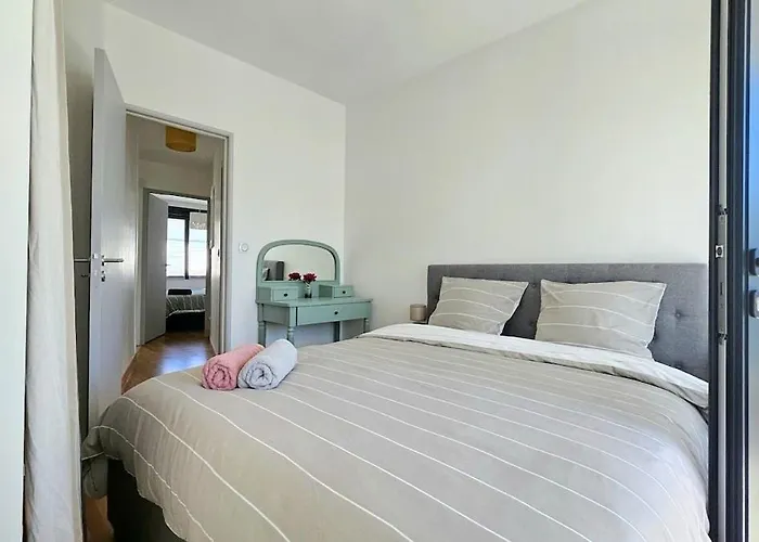 Ferienhaus 3star 1950s House, 3 Bedrooms, 6 People, Walk To Center Royan