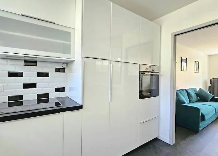 3star 1950s House, 3 Bedrooms, 6 People, Walk To Center Ferienhaus