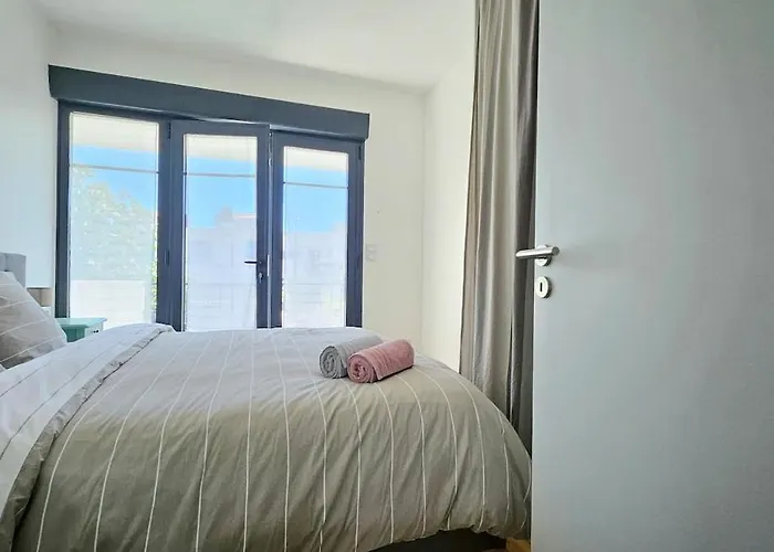 Ferienhaus 3star 1950s House, 3 Bedrooms, 6 People, Walk To Center *