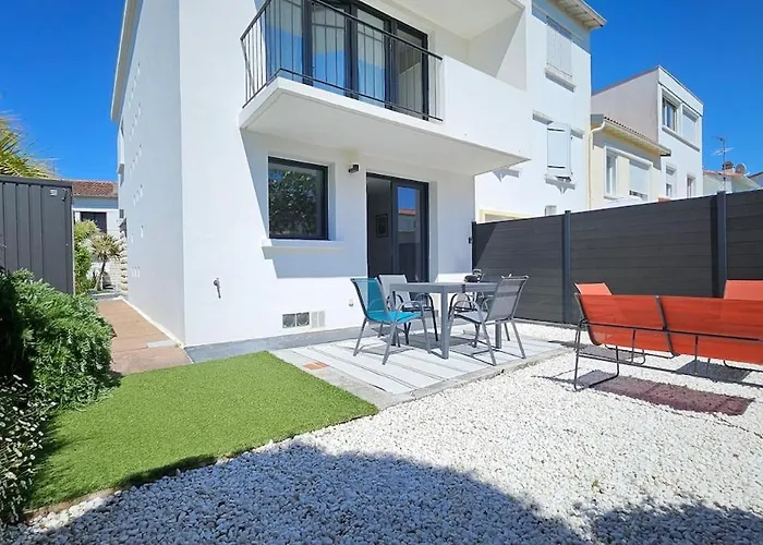 Ferienhaus 3star 1950s House, 3 Bedrooms, 6 People, Walk To Center