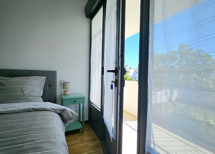 Ferienhaus 3star 1950s House, 3 Bedrooms, 6 People, Walk To Center *