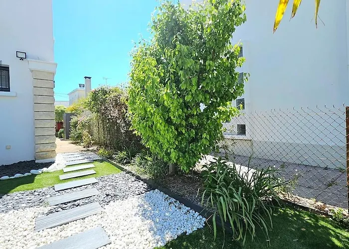 Ferienhaus 3star 1950s House, 3 Bedrooms, 6 People, Walk To Center *