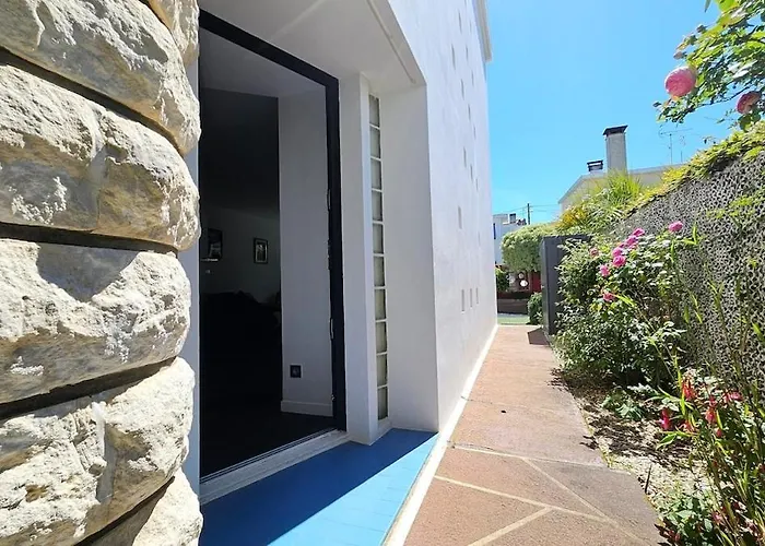 3star 1950s House, 3 Bedrooms, 6 People, Walk To Center * Руаян