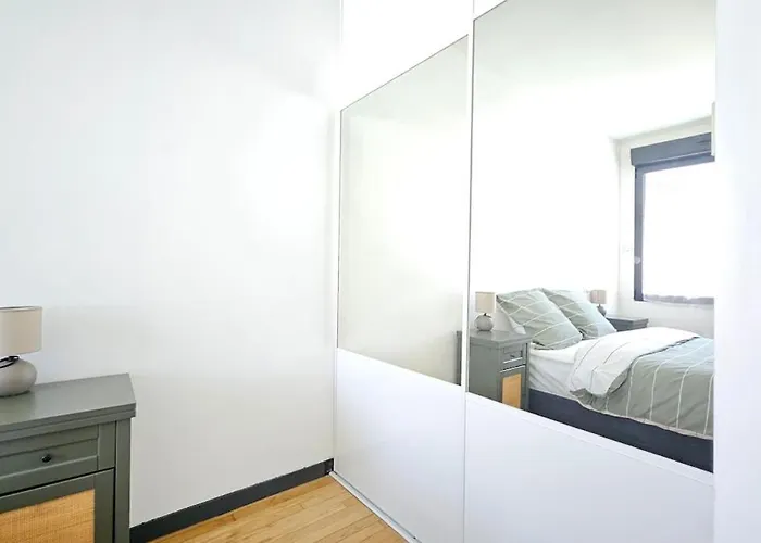 3star 1950s House, 3 Bedrooms, 6 People, Walk To Center Будинок відпочинку Руаян