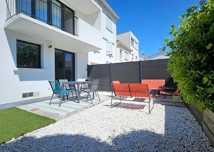 3star 1950s House, 3 Bedrooms, 6 People, Walk To Center *